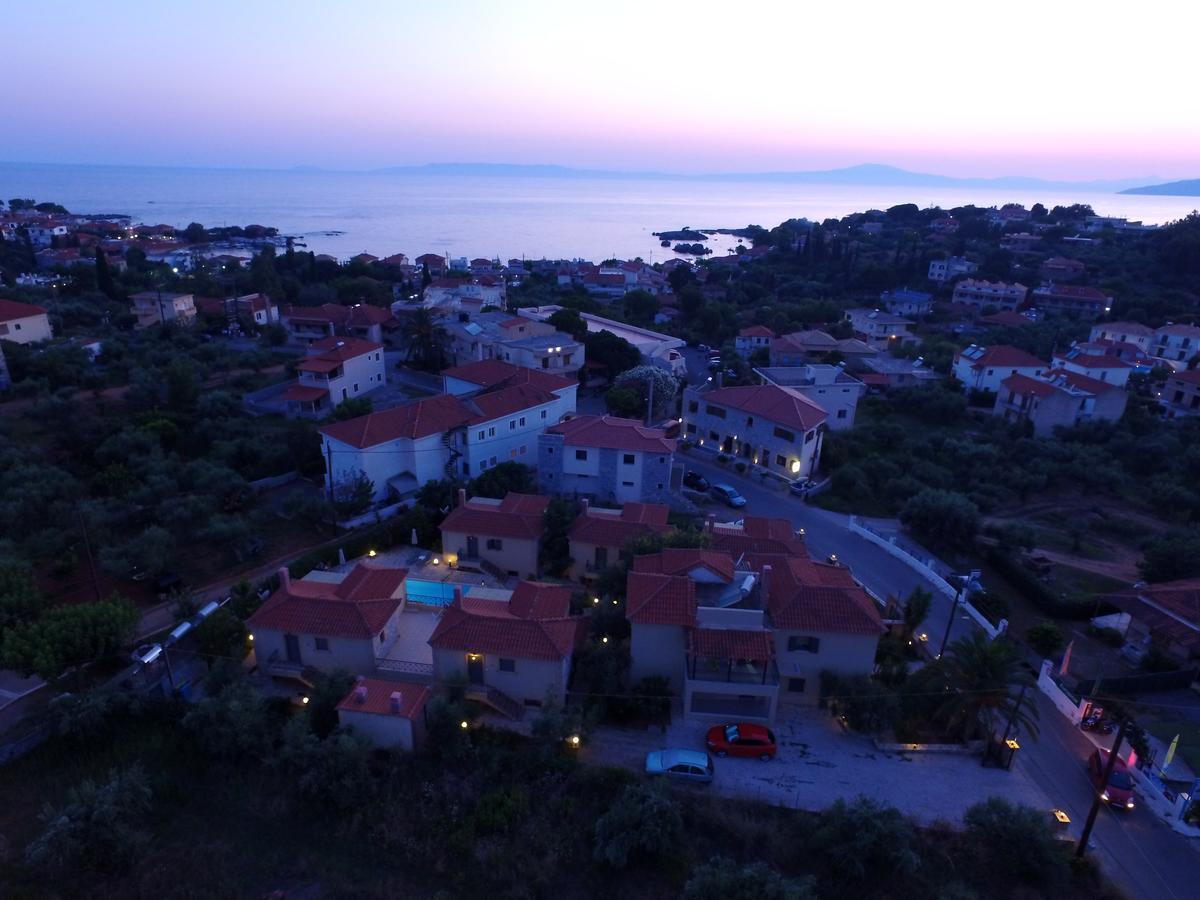 Finikes Apartments Stoupa Exterior photo